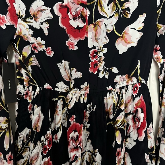 LuLu’s midi ruffled pleated long sleeve dress - Picture 10 of 13